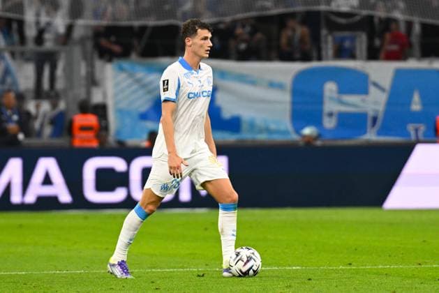 FOOTBALL : Olympique de Marseille VS FC Lorient - Ligue 1 McDonald s - 12 09 2025 Benjamin Pavard (OM) - Ligue 1 Mcdonald s match between Olympique de Marseille and Football Club de Lorient on September 12, 2025 at the Orange VÃ lodrome Stadium in Marseille. MarseilleFrance  Copyright: xWilliamxCannarellax