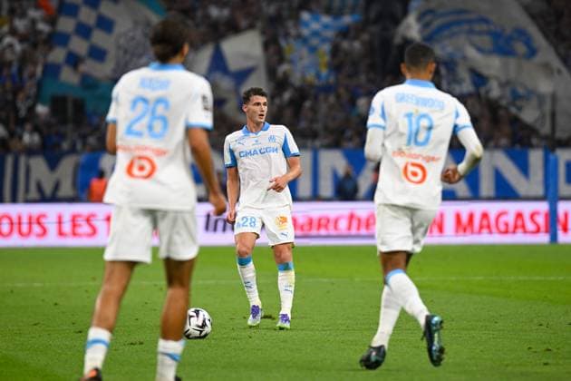 FOOTBALL : Olympique de Marseille VS FC Lorient - Ligue 1 McDonald s - 12 09 2025 Benjamin Pavard (OM) - Ligue 1 Mcdonald s match between Olympique de Marseille and Football Club de Lorient on September 12, 2025 at the Orange VÃ lodrome Stadium in Marseille. MarseilleFrance  Copyright: xWilliamxCannarellax