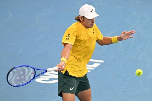 TENNIS DAVIS CUP AUSTRALIA BELGIUM, Alex de Minaur of Australia is action against Raphael Collignon of Belgium during the Davis Cup qualifying second round match at Ken Rosewall Arena in Sydney, Saturday, September 13, 2025. ( NO ARCHIVING, EDITORIAL USE ONLY SYDNEY NEW SOUTH WALES AUSTRALIA  Copyright: xDEANxLEWINSx 20250913117787723919