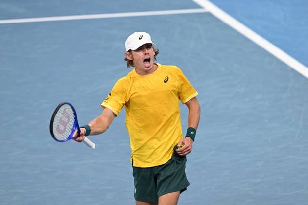 TENNIS DAVIS CUP AUSTRALIA BELGIUM, Alex de Minaur of Australia reactsv as he wins the 2nd set against Raphael Collignon of Belgium during the Davis Cup qualifying second round match at Ken Rosewall Arena in Sydney, Saturday, September 13, 2025. ( NO ARCHIVING, EDITORIAL USE ONLY SYDNEY NEW SOUTH WALES AUSTRALIA ALBION PARK  Copyright: xDEANxLEWINSx 20250913183355770803