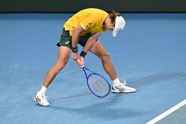 TENNIS DAVIS CUP AUSTRALIA BELGIUM, A deh=jected Alex de Minaur of Australia following his loss to Raphael Collignon of Belgium during the Davis Cup qualifying second round match at Ken Rosewall Arena in Sydney, Saturday, September 13, 2025. ( NO ARCHIVING, EDITORIAL USE ONLY SYDNEY NEW SOUTH WALES AUSTRALIA ALBION PARK  Copyright: xDEANxLEWINSx 20250913154675556790