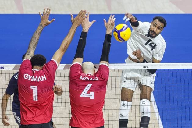 (250913) -- QUEZON CITY, Sept. 13, 2025 -- Mohamed Ikhbayri (1st R) of Libya competes during the pool G match between Canada and Libya at the 2025 FIVB Volleyball Men s World Championship, WM, Weltmeisterschaft in Quezon City, the Philippines, Sept. 13, 2025. ) (SP)THE PHILIPPINES-QUEZON CITY-VOLLEYBALL-FIVB MEN S WORLD CHAMPIONSHIP 2025-CAN VS LBA RouellexUmali 