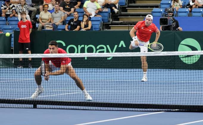 TENNIS - Davis Cup, HUN vs AUT DEBRECEN,HUNGARY,13.SEP.25 - TENNIS - ITF Davis Cup, qualification round 2, Hungary vs Austria. Image shows Alexander Erler and Lucas Miedler (AUT).  GEPAxpictures xWalterxLuger