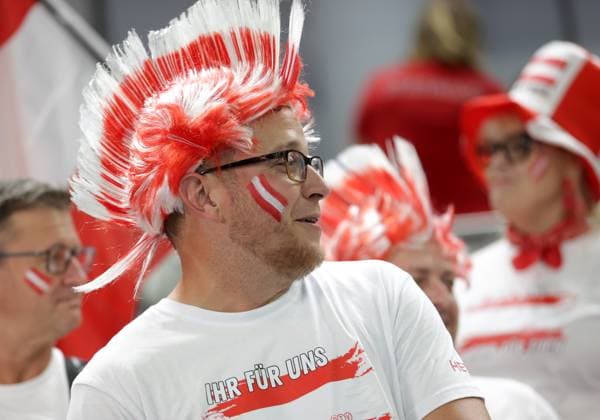TENNIS - Davis Cup, HUN vs AUT DEBRECEN,HUNGARY,13.SEP.25 - TENNIS - ITF Davis Cup, qualification round 2, Hungary vs Austria. Image shows a fan of Austria.  GEPAxpictures xWalterxLuger