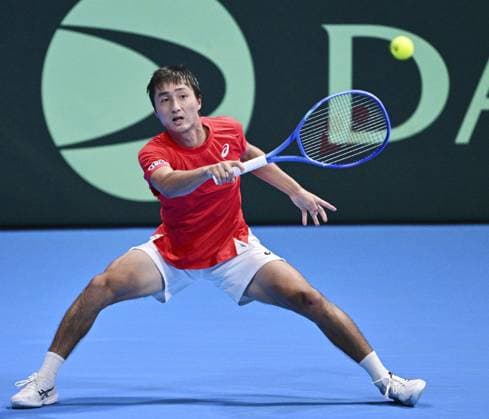 Tennis: Davis Cup Shintaro Mochizuki of Japan plays against Yannick Hanfmann of Germany in the second round of the Davis Cup team tennis qualifiers at Ariake Colosseum in Tokyo on Set. 12, 2025.  A14AA0004844726P