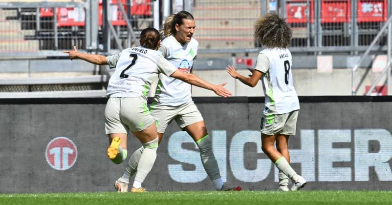 13.09.2025 - Fussball - Saison 2025 2026 - 1. Google Pixel Frauen Bundesliga - 02. Spieltag: 1. FC Nürnberg FCN ( Club Clubfrauen ) - SV Werder Bremen SVW - Sportfoto Zink - xwoxzix - Torjubel Jubel Freude nach Treffer Tor Torschuß zum 0:1 durch Medina Desic (9, SV Werder Bremen )