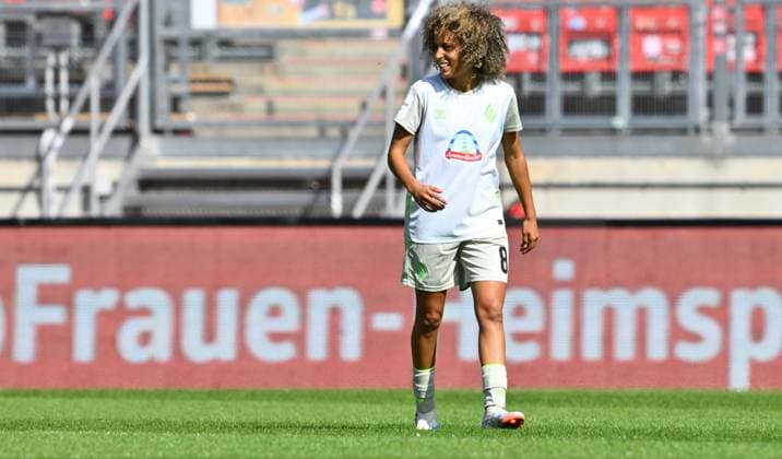 13.09.2025 - Fussball - Saison 2025 2026 - 1. Google Pixel Frauen Bundesliga - 02. Spieltag: 1. FC Nürnberg FCN ( Club Clubfrauen ) - SV Werder Bremen SVW - Sportfoto Zink - xwoxzix - Torjubel Jubel Freude nach Treffer Tor Torschuß zum 0:2 durch Amira Arfaoui (8, SV Werder Bremen )