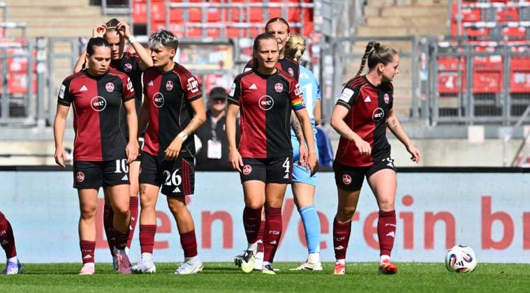 13.09.2025 - Fussball - Saison 2025 2026 - 1. Google Pixel Frauen Bundesliga - 02. Spieltag: 1. FC Nürnberg FCN ( Club Clubfrauen ) - SV Werder Bremen SVW - Sportfoto Zink - xwoxzix - Mannschaft Team FCN enttäuscht Enttäuschung