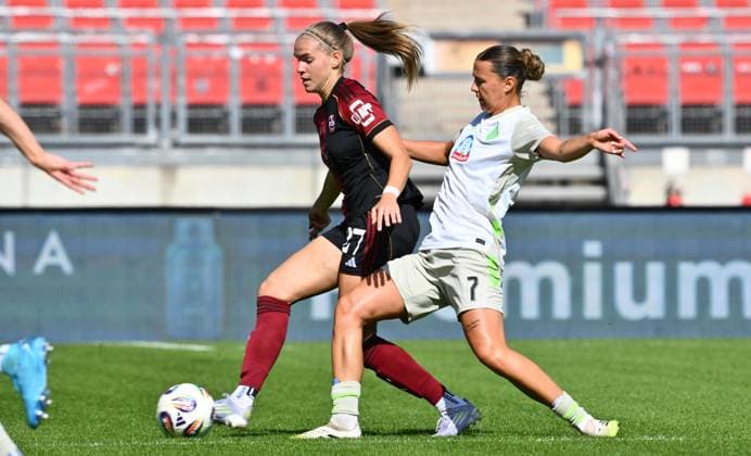 13.09.2025 - Fussball - Saison 2025 2026 - 1. Google Pixel Frauen Bundesliga - 02. Spieltag: 1. FC Nürnberg FCN ( Club Clubfrauen ) - SV Werder Bremen SVW - Sportfoto Zink - xwoxzix - Beatrix Fördös Foerdoes (27, 1. FC Nürnberg FCN ) Larissa Mühlhaus (7, SV Werder Bremen )