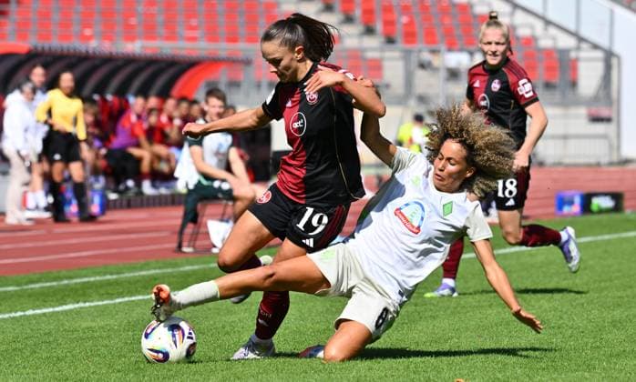 13.09.2025 - Fussball - Saison 2025 2026 - 1. Google Pixel Frauen Bundesliga - 02. Spieltag: 1. FC Nürnberg FCN ( Club Clubfrauen ) - SV Werder Bremen SVW - Sportfoto Zink - xwoxzix - Sanja Homann (19, 1. FC Nürnberg FCN ) Amira Arfaoui (8, SV Werder Bremen )