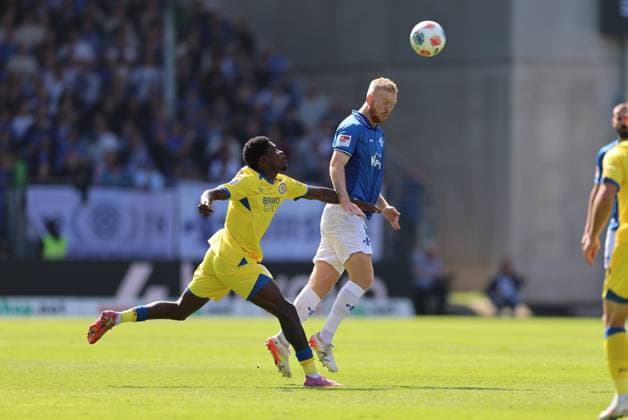 13.09.2025, xdcx, Fussball 2. Bundesliga, SV Darmstadt 98 - Eintracht Braunschweig, emonline, emspor, despor, v.l., Christian Conteh (Eintracht Braunschweig), Kai Klefisch (SV Darmstadt 98) DFL DFB REGULATIONS PROHIBIT ANY USE OF PHOTOGRAPHS AS IMAGE SEQUENCES AND OR QUASI-VIDEO.