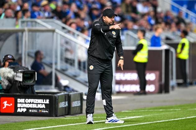 Heiner Backhaus (Eintracht Braunschweig, Chef‘Trainer) gestikuliert GER, SV Darmstadt 98 vs. Eintracht Braunschweig, Fussball, 2. Bundesliga, 5. Spieltag, Saison 2025 2026, 13.09.2025 DFL REGULATIONS PROHIBIT ANY USE OF PHOTOGRAPHS AS IMAGE SEQUENCES AND OR QUASI-VIDEO GER, SV Darmstadt 98 vs. Eintracht Braunschweig, Fussball, 2. Bundesliga, 5. Spieltag, Saison 2025 2026, 13.09.2025 Darmstadt