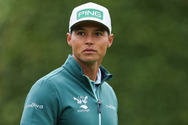 13th September 2025; Wentworth Club, London, England; The BMW PGA, Golf Herren Championship Round 3; Johannes Veerman of United States walking off from the 1st tee  HenningxvonxJagow