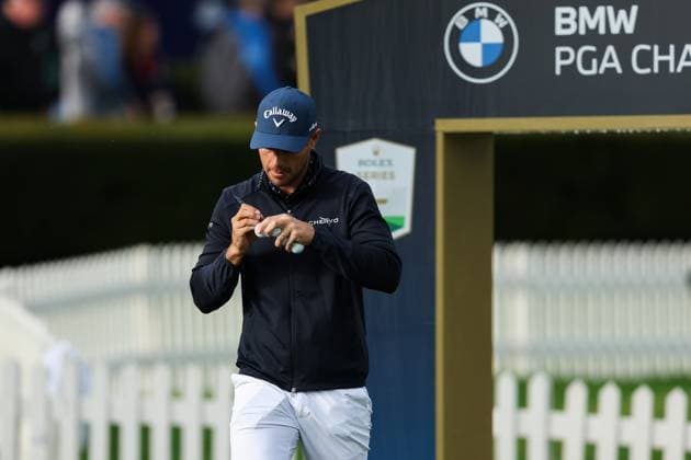 13th September 2025; Wentworth Club, London, England; The BMW PGA, Golf Herren Championship Round 3; Andrea Pavan of Italy arrives onto the 1st tee  HenningxvonxJagow