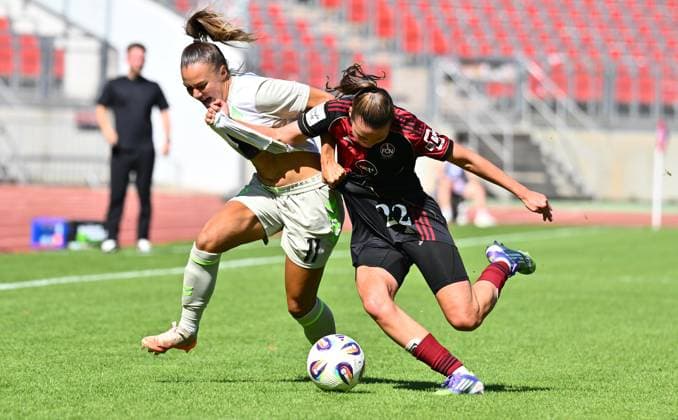 13.09.2025 - Fussball - Saison 2025 2026 - 1. Google Pixel Frauen Bundesliga - 02. Spieltag: 1. FC Nürnberg FCN ( Club Clubfrauen ) - SV Werder Bremen SVW - Sportfoto Zink - xwoxzix - Maja Sternad (11, SV Werder Bremen ) Julia Pollak (22, 1. FC Nürnberg FCN )
