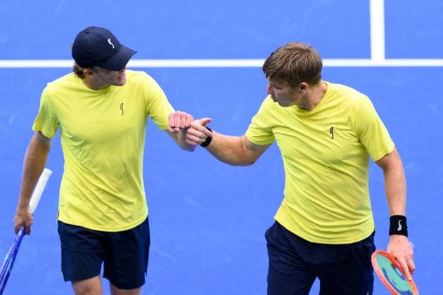 250913 Erik Grevelius and AndrÃ Göransson of Sweden during the Davis Cup tennis doubles match between Sweden and Tunisia on September 13, 2025 in Partille. Photo: Carl Sandin BILDBYRAN kod CS CS0769 tennis davis cup sweden sverige tunisien tunisia bbeng dubbelsverige sweden Copyright: CARLxSANDIN BB250913CS008