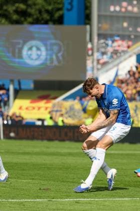 2025.09.13 xkix 2.Bundesliga SV Darmstadt 98 - Eintracht Braunschweig v.l., Matej Maglica (SV Darmstadt 98) Torjubel, Goal celebration, celebrate the goal (DFL DFB REGULATIONS PROHIBIT ANY USE OF PHOTOGRAPHS as IMAGE SEQUENCES and or QUASI-VIDEO)