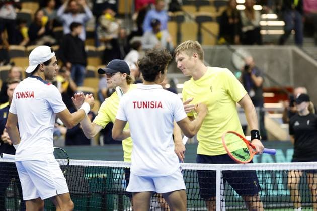 PARTILLE, SVERIGE 20250913 Sveriges AndrÃ Göransson och Erik Grevelius (i keps) jublar efter att ha vunnit dubbelmatchen mot Tunisiens Aziz Ouakaa (i keps) och Moez Echargui i Davis Cup-mötet mellan Sverige och Tunisien i Partille arena. PARTILLE SVERIGE x9200x