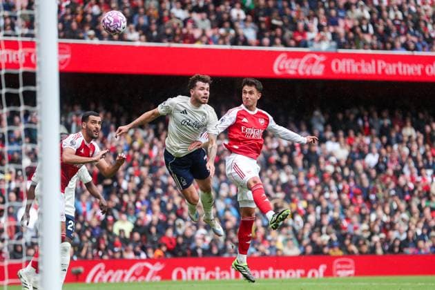 Premier League Arsenal v Nottingham Forest Martin Zubimendi of Arsenal scores to make it 3-0 during the Premier League match Arsenal vs Nottingham Forest at Emirates Stadium, London, United Kingdom, 13th September 2025 (Photo by Izzy Poles News Images) London Emirates Stadium Greater London United Kingdom Copyright: xIzzyxPoles NewsxImagesx