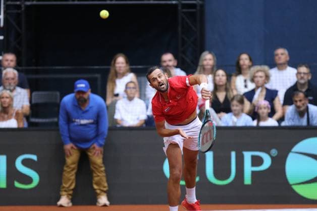 Croatia v France - 2025 Davis Cup Qualifiers Second Round: Day 2 OSIJEK, CROATIA - SEPTEMBER 13: Mate Pavic of Croatia serves a ball during the 2025 Davis Cup Qualifier second round match against Benjamin Bonzi and Pierre-Hugues Herbert of France at Dvorana Gradski Vrt on September 13, 2025 in Osijek, Croatia.  DavidxJerkovic PIXSELL