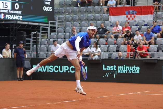 Croatia v France - 2025 Davis Cup Qualifiers Second Round: Day 2 OSIJEK, CROATIA - SEPTEMBER 13: Benjamin Bonzi plays a forehand during the 2025 Davis Cup Qualifier second round match against Mate Pavic and Nikola Mektic of Croatia at Dvorana Gradski Vrt on September 13, 2025 in Osijek, Croatia.  DavidxJerkovic PIXSELL