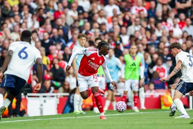 Arsenal FC v Nottingham Forest FC, English Premier League Arsenal midfielder Eberechi Eze (10) during the Arsenal FC v Nottingham Forest FC English Premier League match at the Emirates Stadium, London, England, United Kingdom on 13 September 2025 Credit: Phil Duncan Every Second Media Editorial use only. All images are copyright Every Second Media Limited. No images may be reproduced without prior permission. All rights reserved. Premier League and Football League images are subject to licensing agreements with Football DataCo Limited. see https: www.football-dataco.com Copyright: xIMAGO EveryxSecondxMediax ESM-1582-0052 PhilxDuncanx xEveryxSecondxMediax