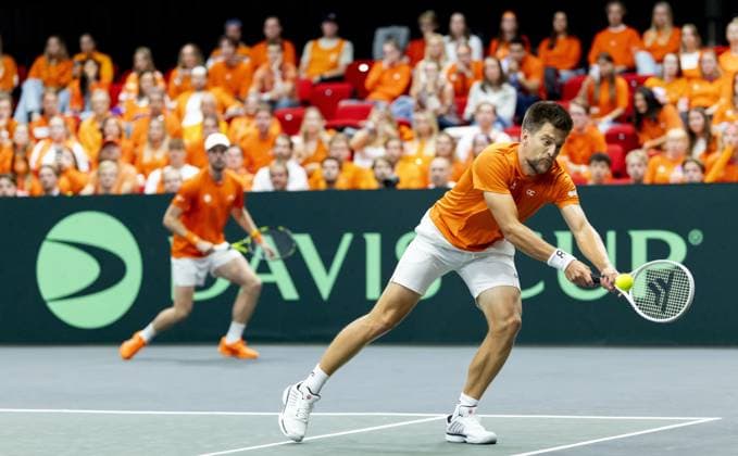 GRONINGEN - Sander Arends and Botic van de Zandschulp on the second day of the second qualifying round for the Davis Cup Finals between the Netherlands and Argentina at Martiniplaza. ANP SANDER KONING xVIxANPxSportx xxANPxIVx 536104484 originalFilename: 536104484.jpg