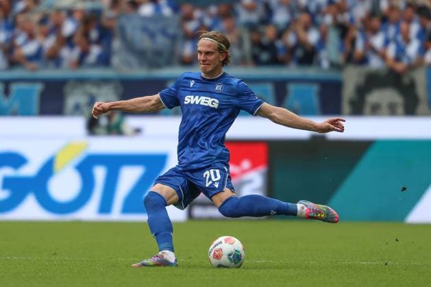 David Herold (Karlsruher SC, 20), GER, Karlsruher SC vs. 1. FC Nuernberg, 2. Bundesliga, 5. Spieltag, 2025 2026, 13.09.2025, DFL REGULATIONS PROHIBIT ANY USE OF PHOTOGRAPHS AS IMAGE SEQUENCES AND OR QUASI-VIDEO, GER, Karlsruher SC vs. 1. FC Nuernberg, 2. Bundesliga, 5. Spieltag, 2025 2026, 13.09.2025 Karlsruhe