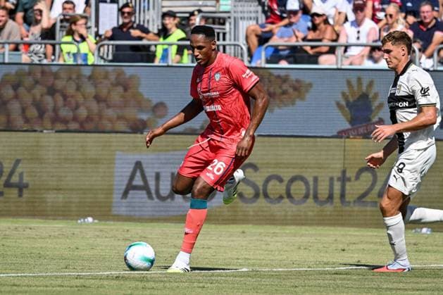 Yerri Mina of Cagliari Calcio during Cagliari Calcio vs Parma Calcio, Italian soccer Serie A match in Cagliari, Italy, September 13 2025  Copyright: xLuigixCanu IPAxSportx xipa-agency.netx xx IPA_64779683 IPA_Agency_IPA64779683