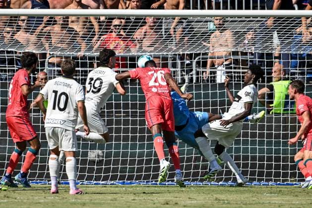 Yerri Mina of Cagliari Calcio, Goal during Cagliari Calcio vs Parma Calcio, Italian soccer Serie A match in Cagliari, Italy, September 13 2025  Copyright: xLuigixCanu IPAxSportx xipa-agency.netx xx IPA_64779943 IPA_Agency_IPA64779943