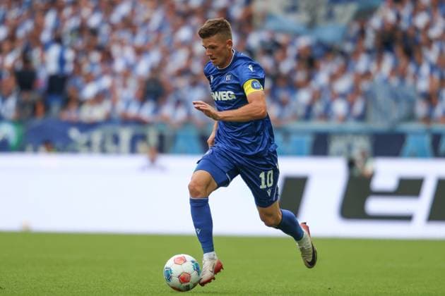 Antreiber im Mittelfeld Marvin Wanitzek (Karlsruher SC, 10), GER, Karlsruher SC vs. 1. FC Nuernberg, 2. Bundesliga, 5. Spieltag, 2025 2026, 13.09.2025, DFL REGULATIONS PROHIBIT ANY USE OF PHOTOGRAPHS AS IMAGE SEQUENCES AND OR QUASI-VIDEO, GER, Karlsruher SC vs. 1. FC Nuernberg, 2. Bundesliga, 5. Spieltag, 2025 2026, 13.09.2025 Karlsruhe