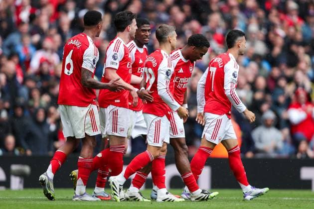 Premier League Arsenal v Nottingham Forest Martin Zubimendi of Arsenal celebrates his goal with teammates to make it 3-0 during the Premier League match Arsenal vs Nottingham Forest at Emirates Stadium, London, United Kingdom, 13th September 2025 (Photo by Izzy Poles News Images) London Emirates Stadium Greater London United Kingdom Copyright: xIzzyxPoles NewsxImagesx