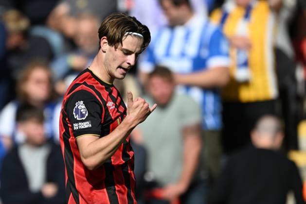 Bournemouth v Brighton and Hove Albion Premier League Alex Scott of Bournemouth celebrates scoring during the Premier League match at the Vitality Stadium, Bournemouth UK Newspapers OUT Copyright: xJeremyxLandeyx FIL-22230-0019