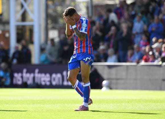 Crystal Palace v Sunderland Premier League 13 09 2025. Yeremy Pino Midfielder of Crystal Palace holds his head in his hands after missing an open goal and shooting wide during the Premier League match between Crystal Palace and Sunderland at Selhurst Park, London, England on 13 September 2025. London Selhurst Park Greater London England Editorial use only DataCo restrictions apply See www.football-dataco.com , Copyright: xJeffxMoodx PSI-22822-0003
