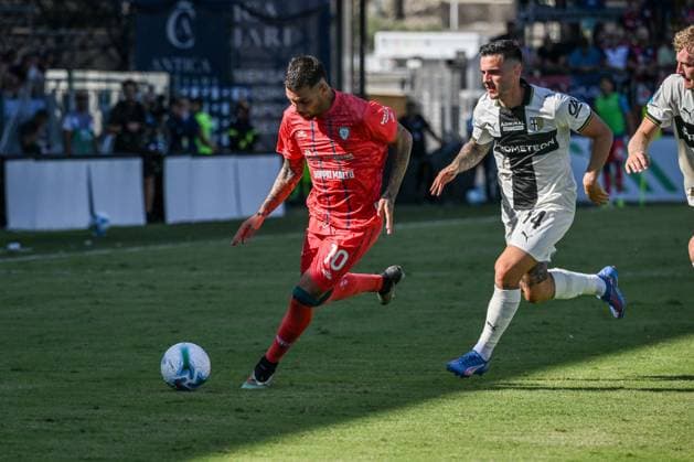 Gianluca Gaetano of Cagliari Calcio during Cagliari Calcio vs Parma Calcio, Italian soccer Serie A match in Cagliari, Italy, September 13 2025  Copyright: xLuigixCanu IPAxSportx xipa-agency.netx xx IPA_64783398 IPA_Agency_IPA64783398