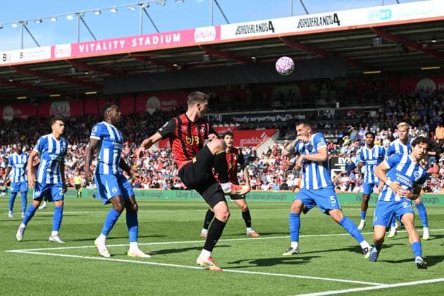 Bournemouth v Brighton and Hove Albion Premier League 13 09 2025. Veljko Milosavljevic (44) of AFC Bournemouth crosses the ball during the Premier League match between Bournemouth and Brighton and Hove Albion at the Vitality Stadium, Bournemouth, England on 13 September 2025. Bournemouth Vitality Stadium Dorset England Editorial use only DataCo restrictions apply See www.football-dataco.com , Copyright: xGrahamxHuntx PSI-22818-0043