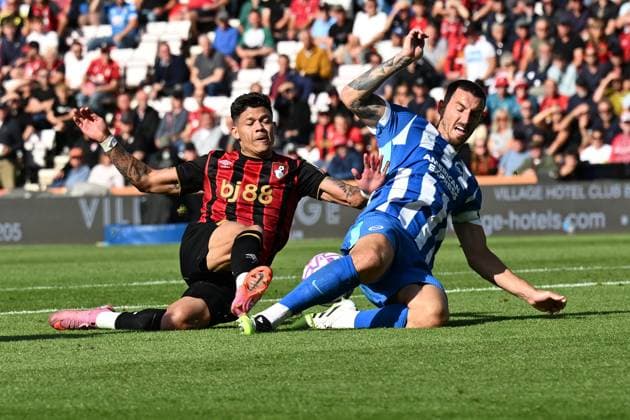 Bournemouth v Brighton and Hove Albion Premier League Lewis Dunk of Brighton blocks a shot from Evanilson of Bournemouth during the Premier League match at the Vitality Stadium, Bournemouth UK Newspapers OUT Copyright: xJeremyxLandeyx FIL-22230-0032