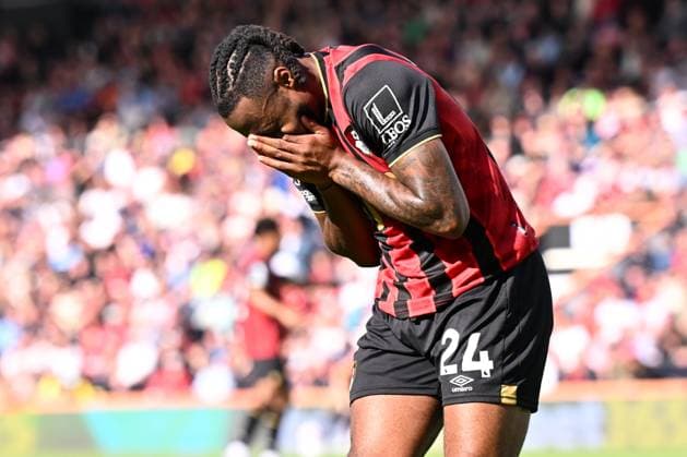 Bournemouth v Brighton and Hove Albion Premier League Antoine Semenyo of Bournemouth misses a chance during the Premier League match at the Vitality Stadium, Bournemouth UK Newspapers OUT Copyright: xJeremyxLandeyx FIL-22230-0045
