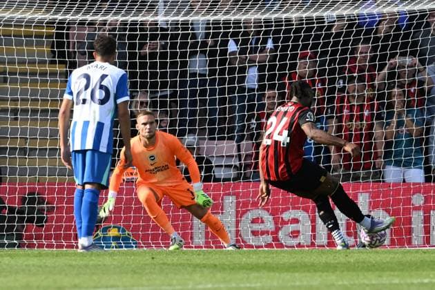 Bournemouth v Brighton and Hove Albion Premier League 13 09 2025. Goal 2-1 - Antoine Semenyo (24) of AFC Bournemouth scores the second goal from the penalty spot during the Premier League match between Bournemouth and Brighton and Hove Albion at the Vitality Stadium, Bournemouth, England on 13 September 2025. Bournemouth Vitality Stadium Dorset England Editorial use only DataCo restrictions apply See www.football-dataco.com , Copyright: xGrahamxHuntx PSI-22818-0050