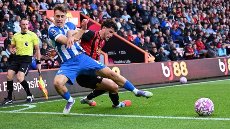 Bournemouth v Brighton and Hove Albion Premier League Brajan Gruda of Brighton tangles with Marcos Senesi of Bournemouth during the Premier League match at the Vitality Stadium, Bournemouth UK Newspapers OUT Copyright: xJeremyxLandeyx FIL-22230-0053