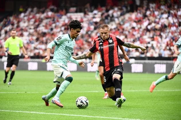 OGC Nice v FC Nantes - Ligue 1 McDonald s 2025 2026 90 Yassine BENHATTAB (fcn) - 26 Melvin BARD (ogcn) during the Ligue 1 McDonald s match between Nice and Nantes at Allianz Riviera on September 13, 2025 in Nice, France. Nice France  Copyright: xFEPx 776348123