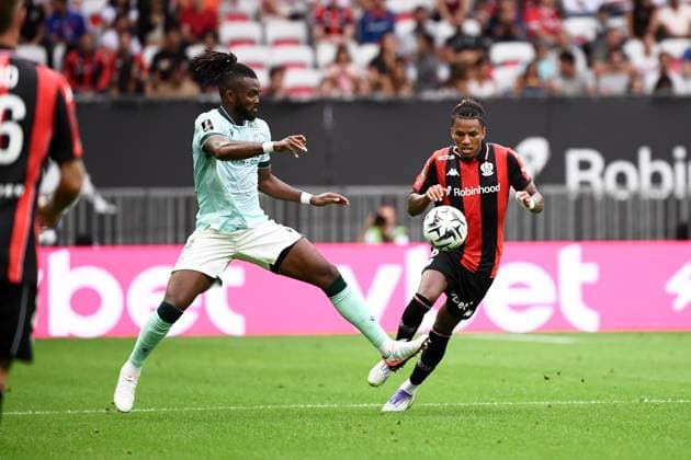 OGC Nice v FC Nantes - Ligue 1 McDonald s 2025 2026 06 Chidozie AWAZIEM (fcn) - 06 Hicham BOUDAOUI (ogcn) during the Ligue 1 McDonald s match between Nice and Nantes at Allianz Riviera on September 13, 2025 in Nice, France. Nice France  Copyright: xFEPx 776348123