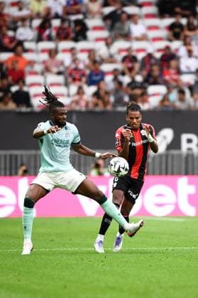 OGC Nice v FC Nantes - Ligue 1 McDonald s 2025 2026 06 Chidozie AWAZIEM (fcn) - 06 Hicham BOUDAOUI (ogcn) during the Ligue 1 McDonald s match between Nice and Nantes at Allianz Riviera on September 13, 2025 in Nice, France. Nice France  Copyright: xFEPx 776348123