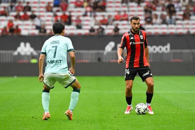 FOOTBALL : OGC Nice VS FC Nantes - Ligue 1 McDonald s - 13 09 2025 Charles Vanhoutte (OGC Nice) - Ligue 1 Mcdonald s match between OGC Nice and Football Club de Nantes on September 13, 2025 at the Allianz Riviera Stadium in Nice. NiceFrance  Copyright: xWilliamxCannarellax