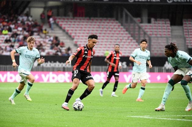 OGC Nice v FC Nantes - Ligue 1 McDonald s 2025 2026 10 Sofiane DIOP (ogcn) during the Ligue 1 McDonald s match between Nice and Nantes at Allianz Riviera on September 13, 2025 in Nice, France. Nice France  Copyright: xFEPx 776348123
