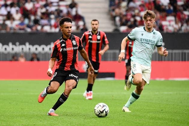 OGC Nice v FC Nantes - Ligue 1 McDonald s 2025 2026 08 Johann LEPENANT (fcn) - 10 Sofiane DIOP (ogcn) during the Ligue 1 McDonald s match between Nice and Nantes at Allianz Riviera on September 13, 2025 in Nice, France. Nice France  Copyright: xFEPx 776348123