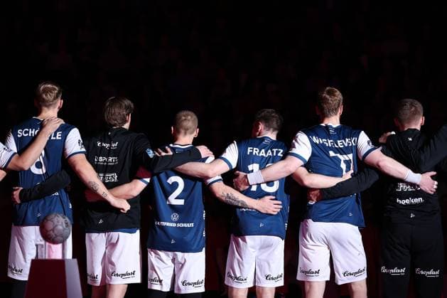 13.09.2025, Handball, HBL, Bergischer HC - TSV GWD Minden, Unihalle Wuppertal: Einlaufen der Mannschaften Nordrhein-Westfalen Deutschland