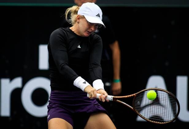 WTA, Tennis Damen 250 SP OPEN SaO PAULO, SP - 13.09.2025: WTA 250 SP OPEN - The first edition of the SP Open, a WTA 250 series tournament played on hard courts, will take place at Villa-Lobos Park, in the west zone of Sao Paulo. The event marks Sao Paulo& 39;s return to the official WTA calendar after 25 years and is the largest women& 39;s tournament in Brazil since 2016. In addition to the sporting competitions with 32 players in the singles and 16 doubles. In the photo, tennis player Francesca Jones (GBR) during a SP Open match against tennis player Janice Tjen (INA) this Saturday (13). (Photo: Aloisio Mauricio Fotoarena) x2805919x  AloisioxMauricio