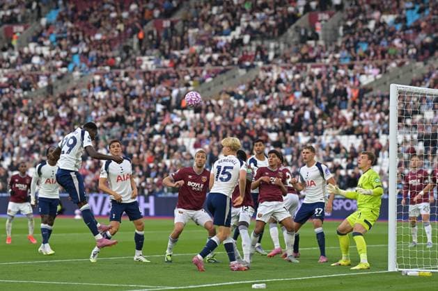West Ham vs Spurs Premier League GOAL Pape Matar Sarr of Tottenham Hotspur opens the scoring during the West Ham vs Tottenham Hotspur Premier League match at the London Stadium Stratford. London The London Stadium UK Copyright: xMartinxDaltonx WestHam_vs_Spurs_130915_MD_345