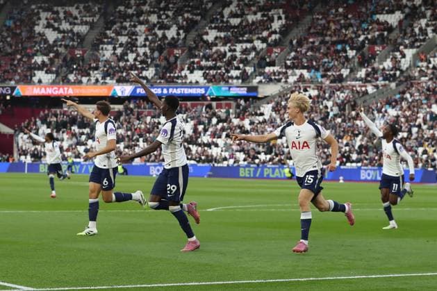 West Ham United FC v Tottenham Hotspur FC, English Premier League Pape Matar Sarr of Tottenham Hotspur celebrates his goal in the 47th minute for 0-1 during the West Ham United FC v Tottenham Hotspur FC English Premier League match at the Tottenham Hotspur Stadium, London, England, United Kingdom on 13 September 2025 Credit: Katie Chan Every Second Media Editorial use only. All images are copyright Every Second Media Limited. No images may be reproduced without prior permission. All rights reserved. Premier League and Football League images are subject to licensing agreements with Football DataCo Limited. see https: www.football-dataco.com Copyright: xIMAGO EveryxSecondxMediax ESM-1580-0051 KatiexChanx xEveryxSecondxMediax